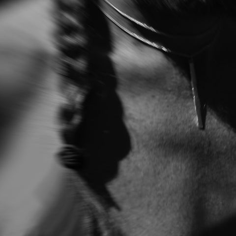 Häive halsband i silver, hamrad handtillverkad i Sverige, lägg till gravyr om så önskas.