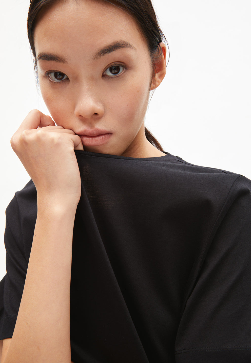 Feliaa Black Jersey Short Sleeve Dress In Organic Cotton