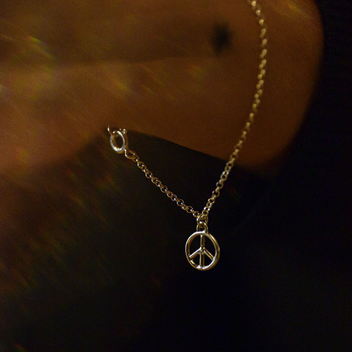 Peace Sign Bracelet Silver, tiny symbol, handmade design – Wild & Arrow